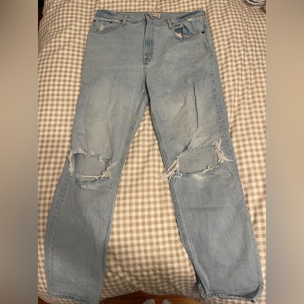 Abercrombie & Fitch Light Wash Ultra High Rise 90s Straight Leg Jeans